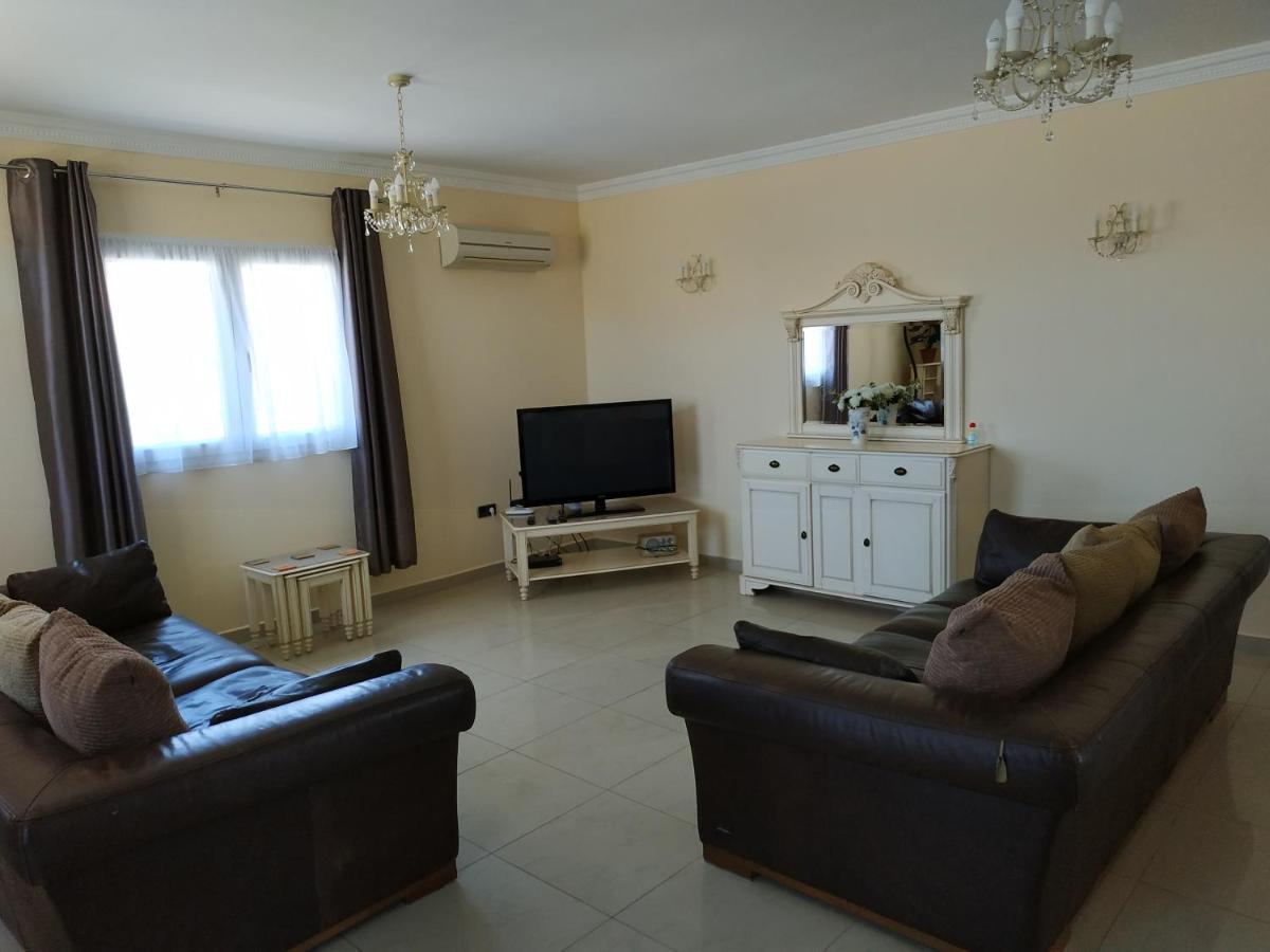 Villa Casa Del Sol 3 Bedroom Villa With Private Solar Covered 12M X 6M Pool Minimum Stay 7 Nights Chromecast And Wifi Throughout The Property Triquivijate المظهر الخارجي الصورة