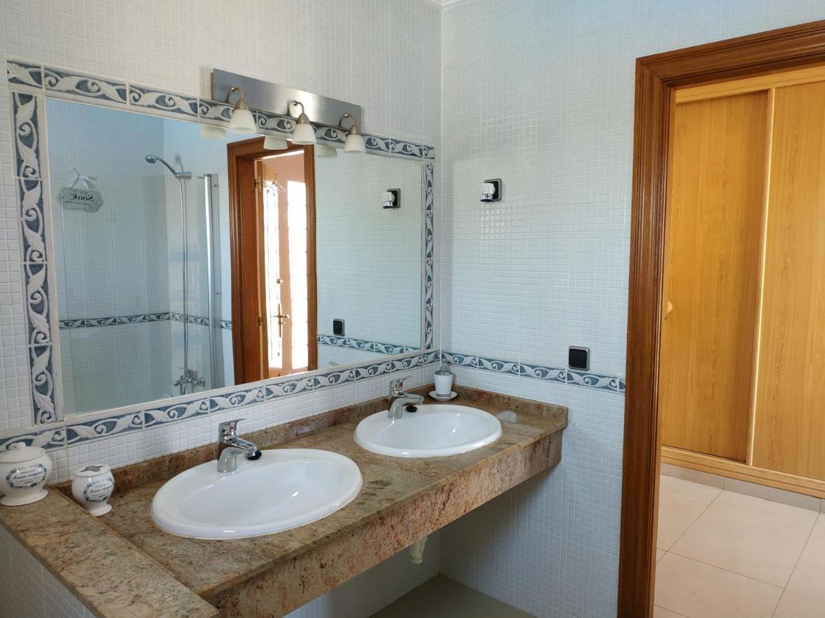 Villa Casa Del Sol 3 Bedroom Villa With Private Solar Covered 12M X 6M Pool Minimum Stay 7 Nights Chromecast And Wifi Throughout The Property Triquivijate المظهر الخارجي الصورة