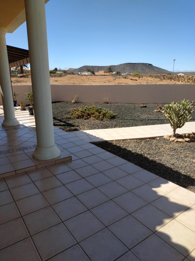 Villa Casa Del Sol 3 Bedroom Villa With Private Solar Covered 12M X 6M Pool Minimum Stay 7 Nights Chromecast And Wifi Throughout The Property Triquivijate المظهر الخارجي الصورة