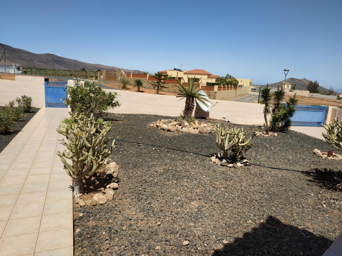 Villa Casa Del Sol 3 Bedroom Villa With Private Solar Covered 12M X 6M Pool Minimum Stay 7 Nights Chromecast And Wifi Throughout The Property Triquivijate المظهر الخارجي الصورة