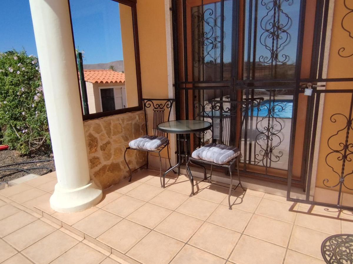 Villa Casa Del Sol 3 Bedroom Villa With Private Solar Covered 12M X 6M Pool Minimum Stay 7 Nights Chromecast And Wifi Throughout The Property Triquivijate المظهر الخارجي الصورة