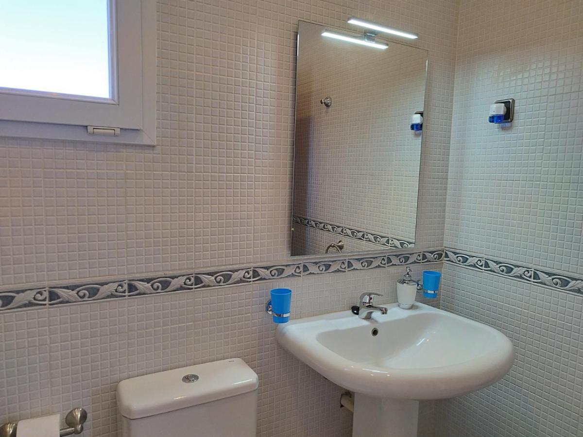 Villa Casa Del Sol 3 Bedroom Villa With Private Solar Covered 12M X 6M Pool Minimum Stay 7 Nights Chromecast And Wifi Throughout The Property Triquivijate المظهر الخارجي الصورة