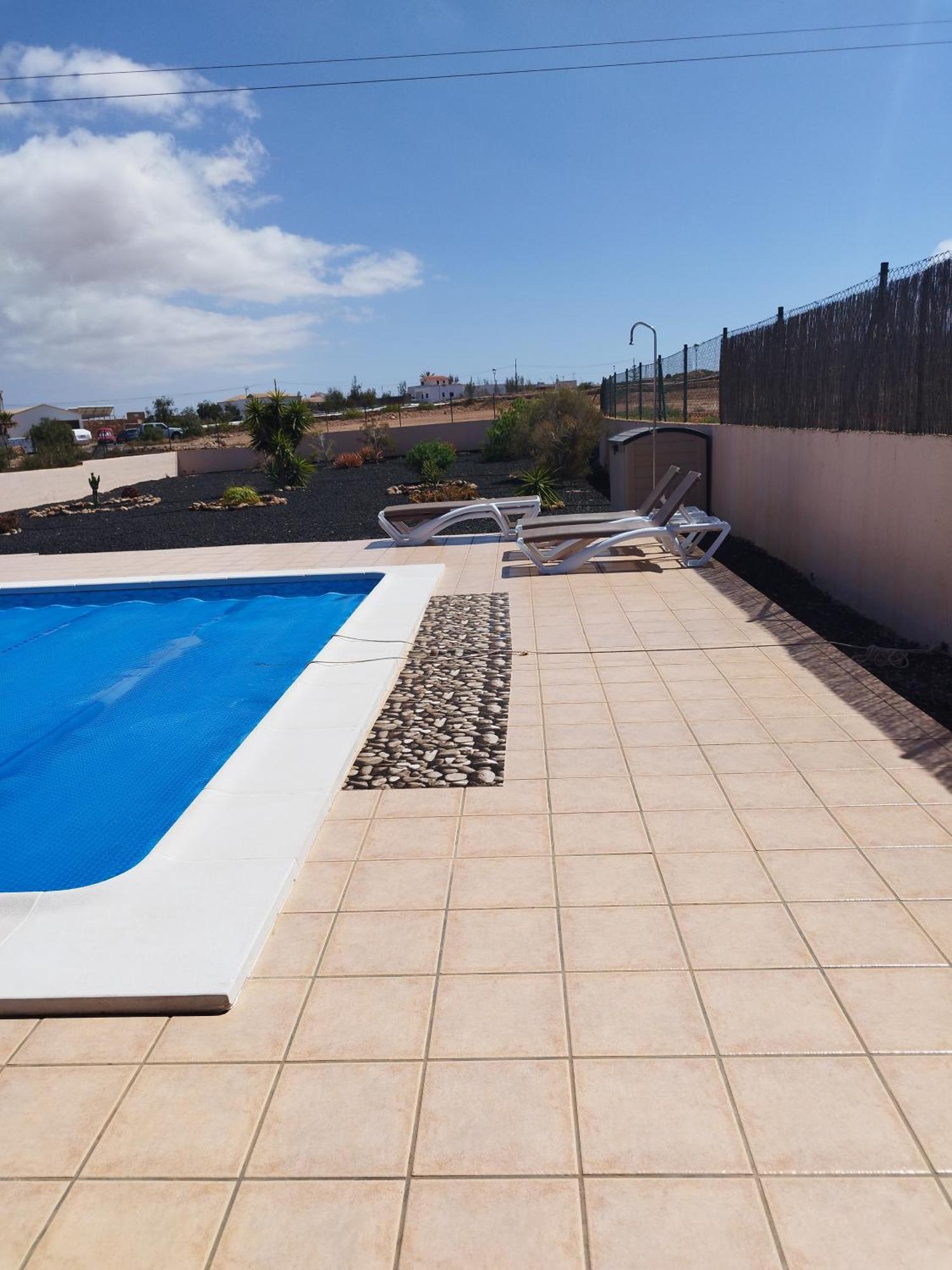 Villa Casa Del Sol 3 Bedroom Villa With Private Solar Covered 12M X 6M Pool Minimum Stay 7 Nights Chromecast And Wifi Throughout The Property Triquivijate المظهر الخارجي الصورة