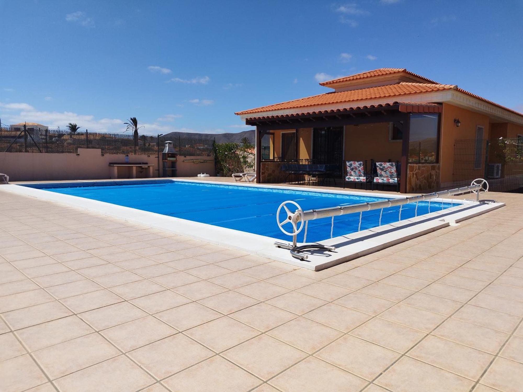 Villa Casa Del Sol 3 Bedroom Villa With Private Solar Covered 12M X 6M Pool Minimum Stay 7 Nights Chromecast And Wifi Throughout The Property Triquivijate المظهر الخارجي الصورة